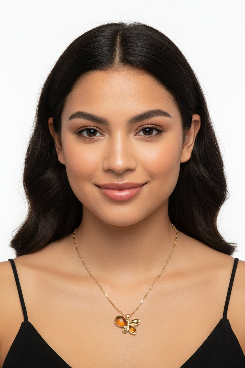 Libélula Ámbar — Collar Chapado