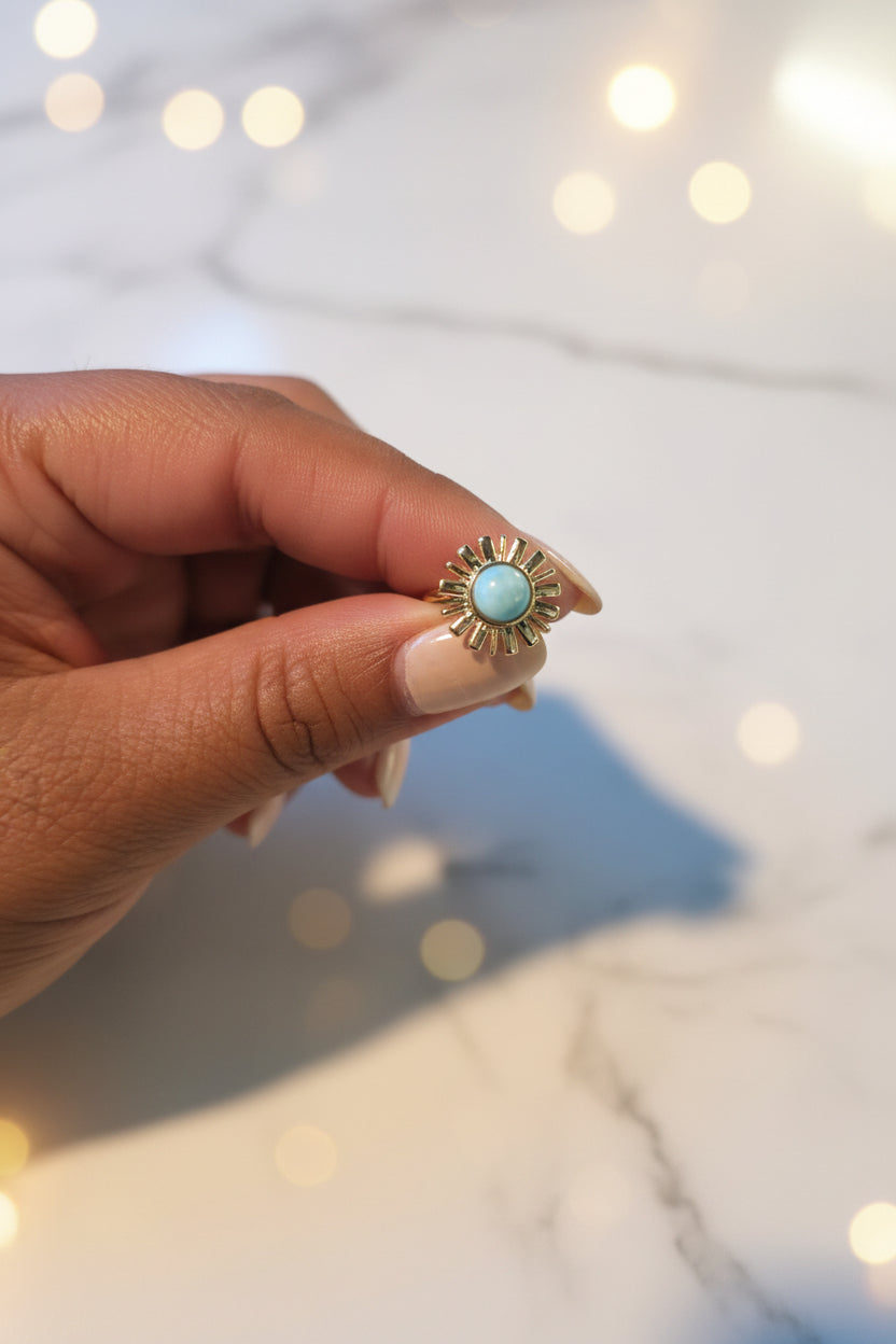 Flor de Larimar – Aretes Chapados en Oro / Larimar Flower Gold Plated Earrings