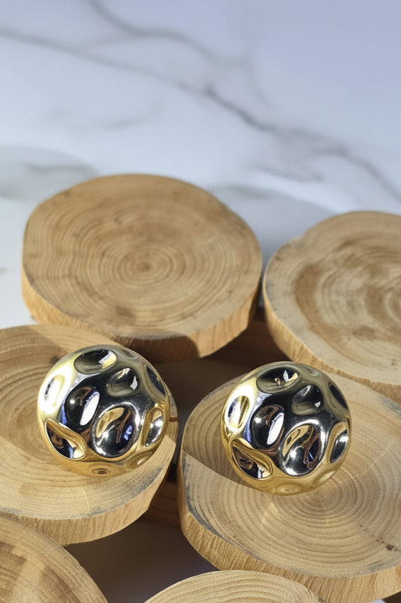 Chaped Earrings