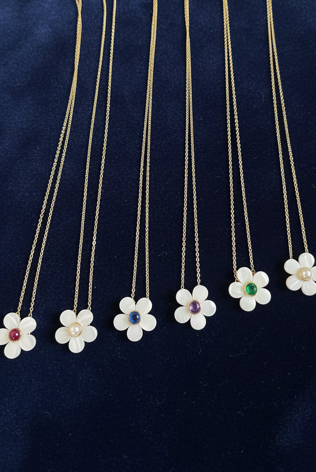 Flor de Nácar | Natural Stone Earrings & Matching Chain