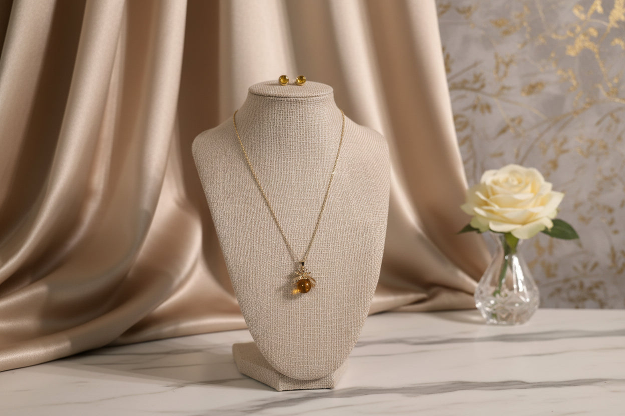 Bee Charm