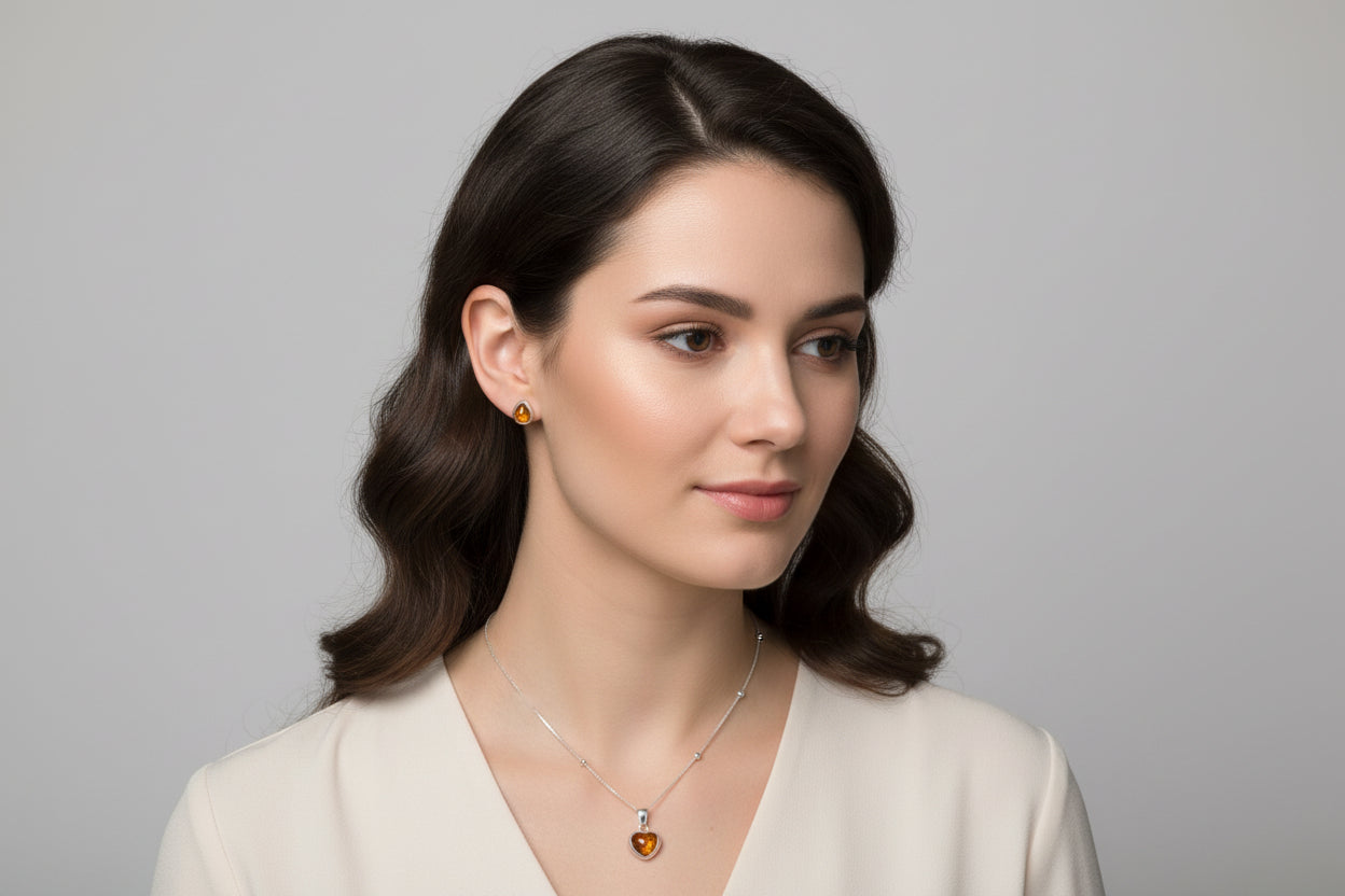 Aretes-Cadena de Plata con Corazón de Ámbar