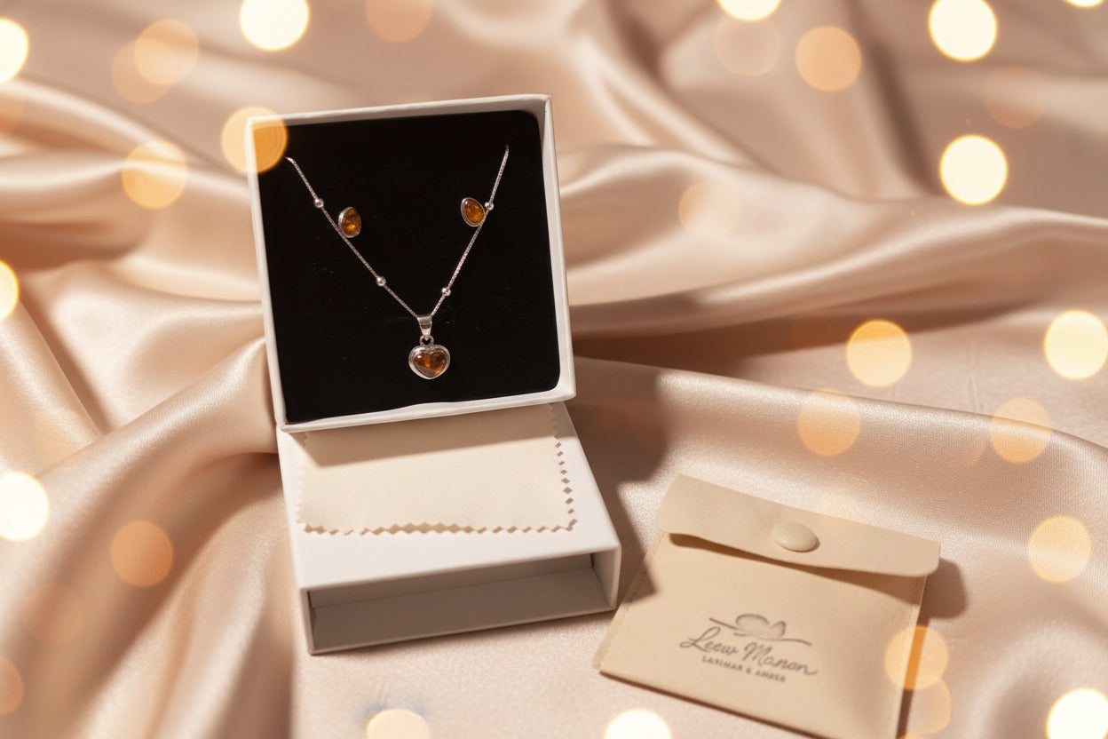 Aretes-Cadena de Plata con Corazón de Ámbar