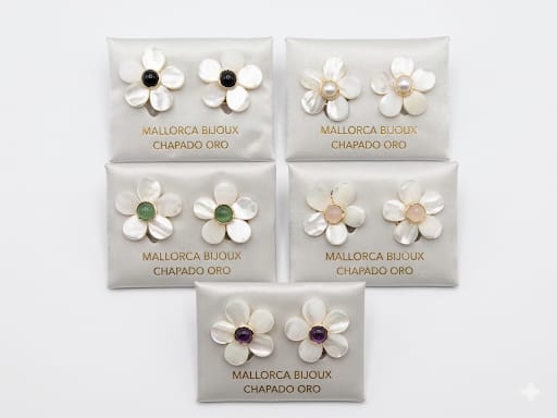 Flor de Nácar | Natural Stone Earrings & Matching Chain