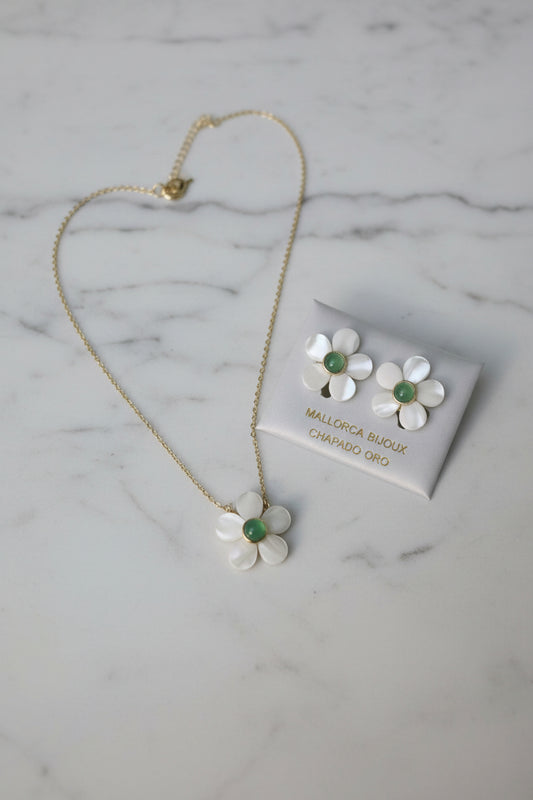 Flor de Nácar | Natural Stone Earrings & Matching Chain