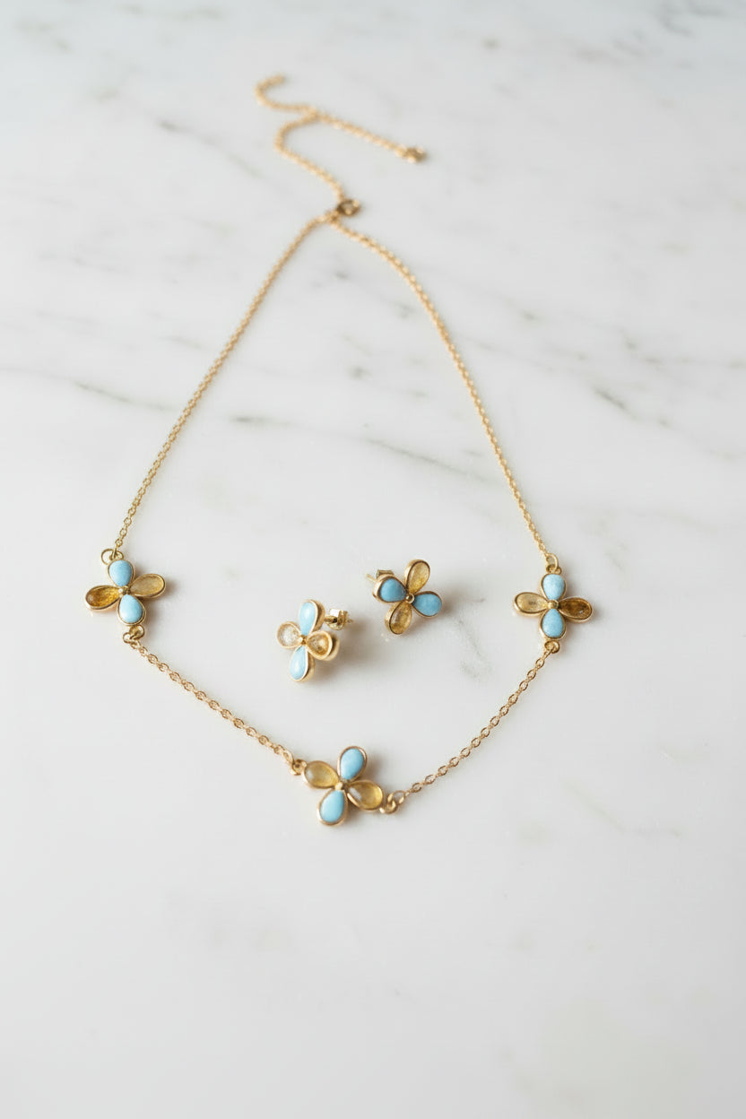 Cadena y Aretes Flor de Bayahibe