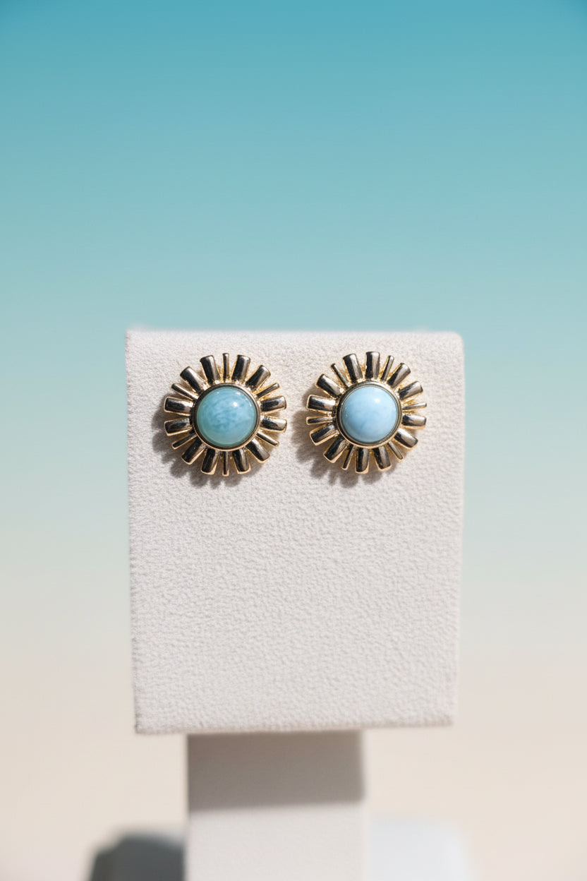 Flor de Larimar – Aretes Chapados en Oro / Larimar Flower Gold Plated Earrings